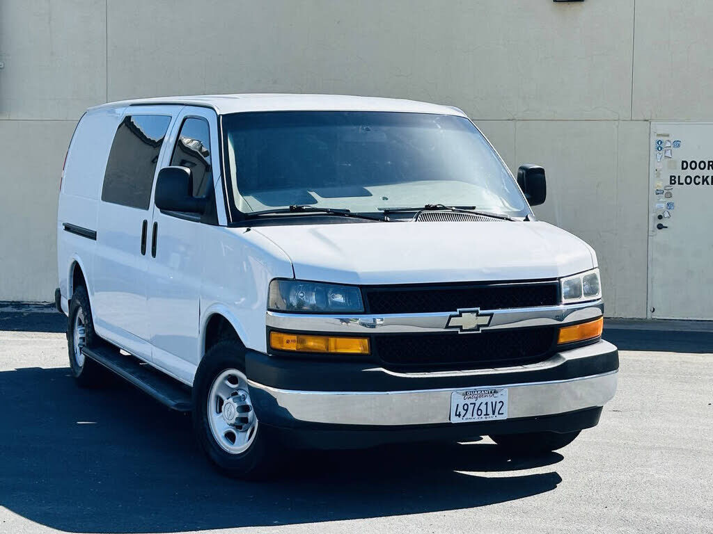 2018 CHEVROLET Express