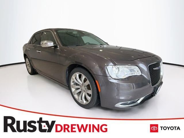 2019 CHRYSLER 300