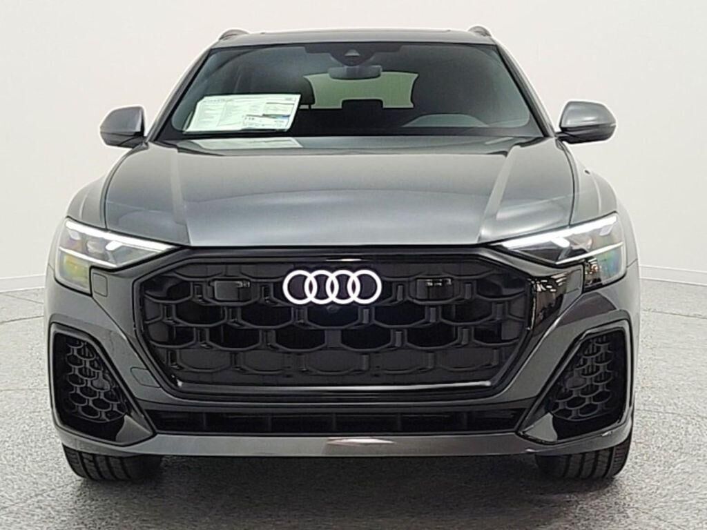 2026 Audi Q8