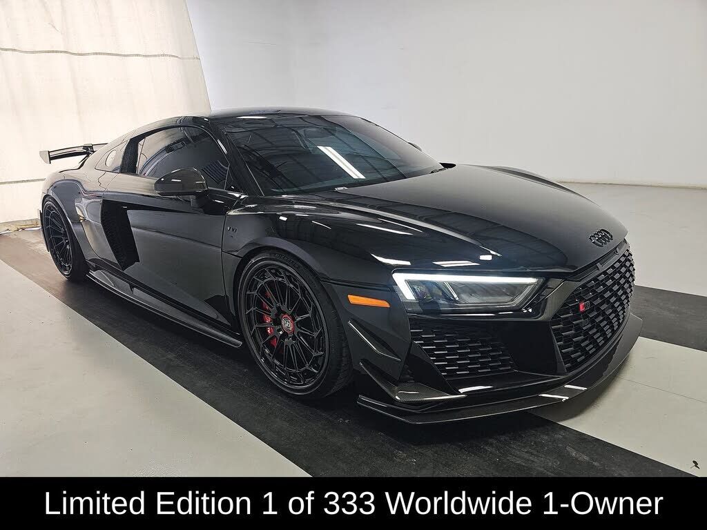 2023 AUDI R8