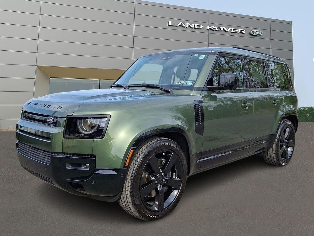 2026 LAND ROVER Defender