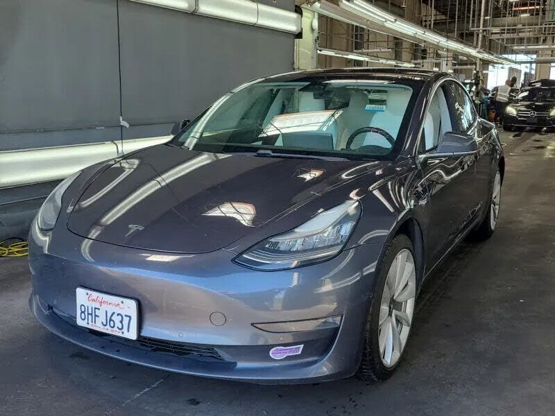 2018 TESLA Model 3