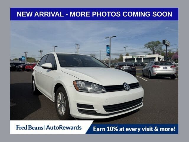 2017 VOLKSWAGEN Golf
