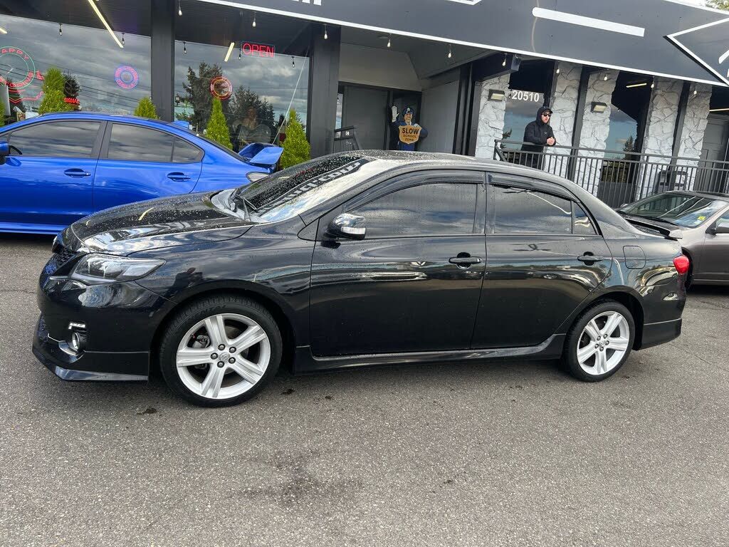 2013 TOYOTA Corolla