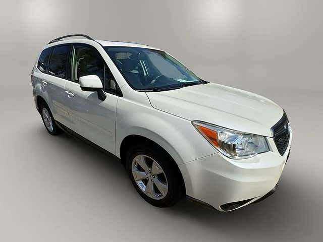 2015 SUBARU Forester