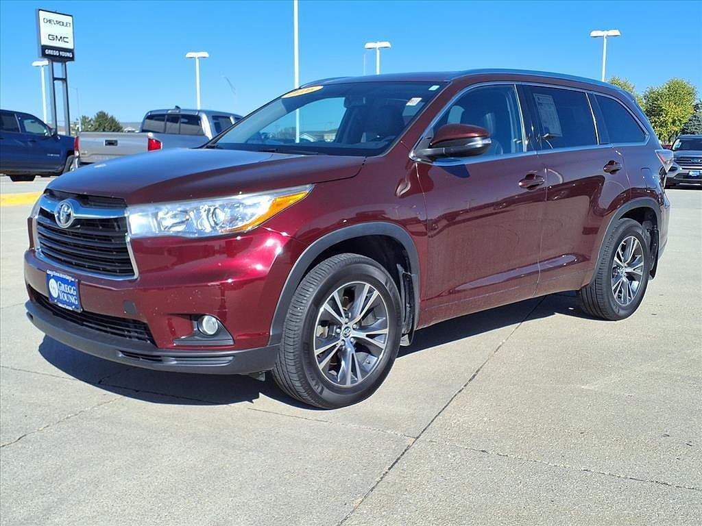 2016 TOYOTA Highlander