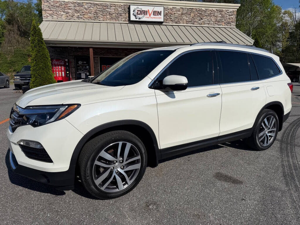 2017 HONDA Pilot