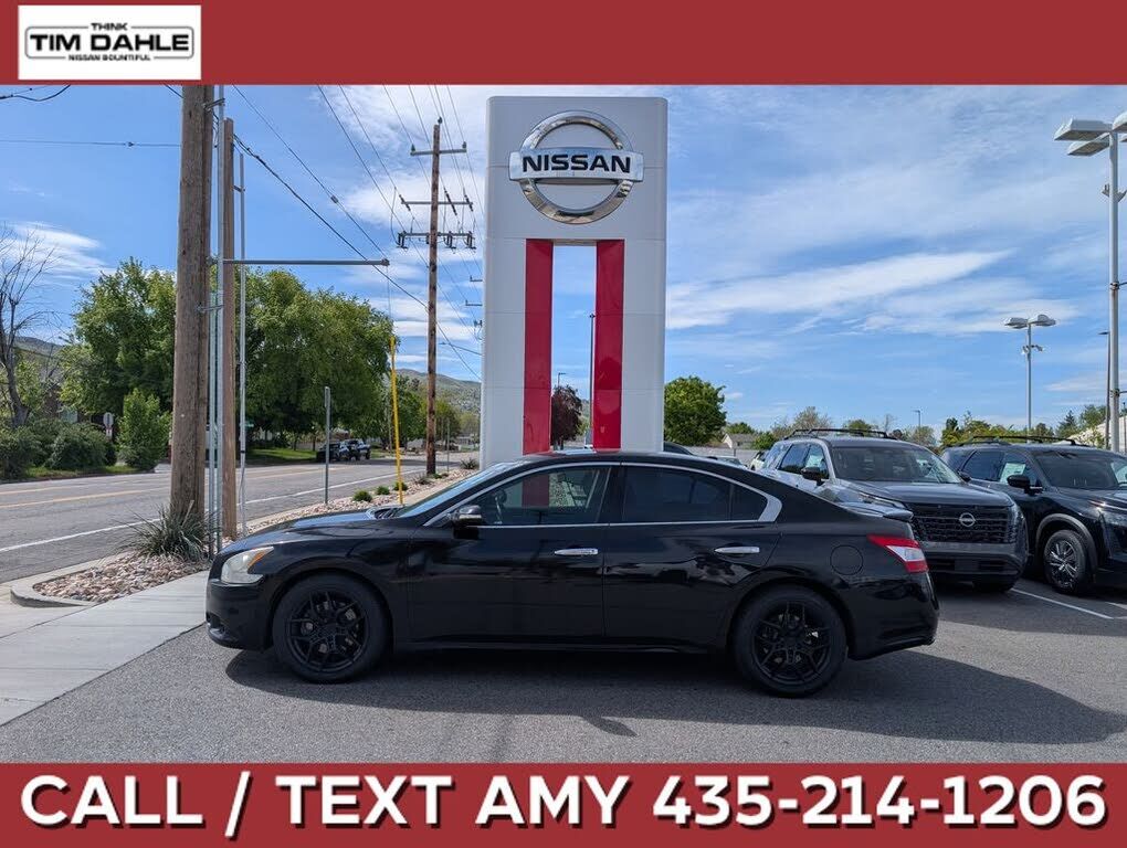 2010 NISSAN Maxima
