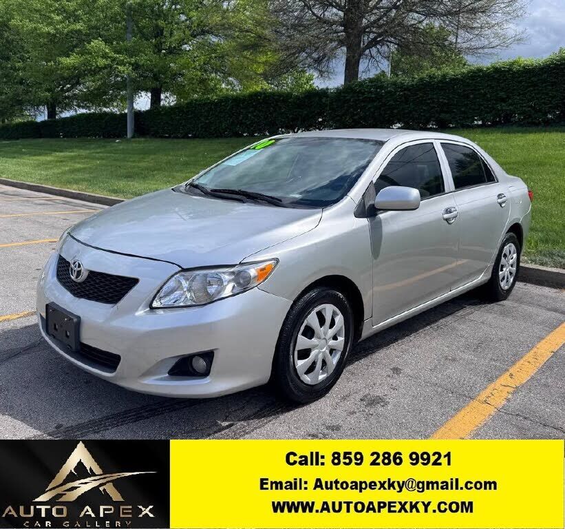 2010 TOYOTA Corolla