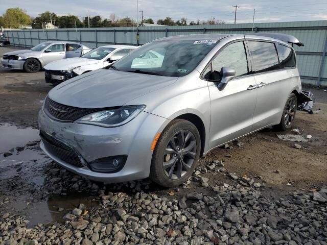 2019 CHRYSLER Pacifica