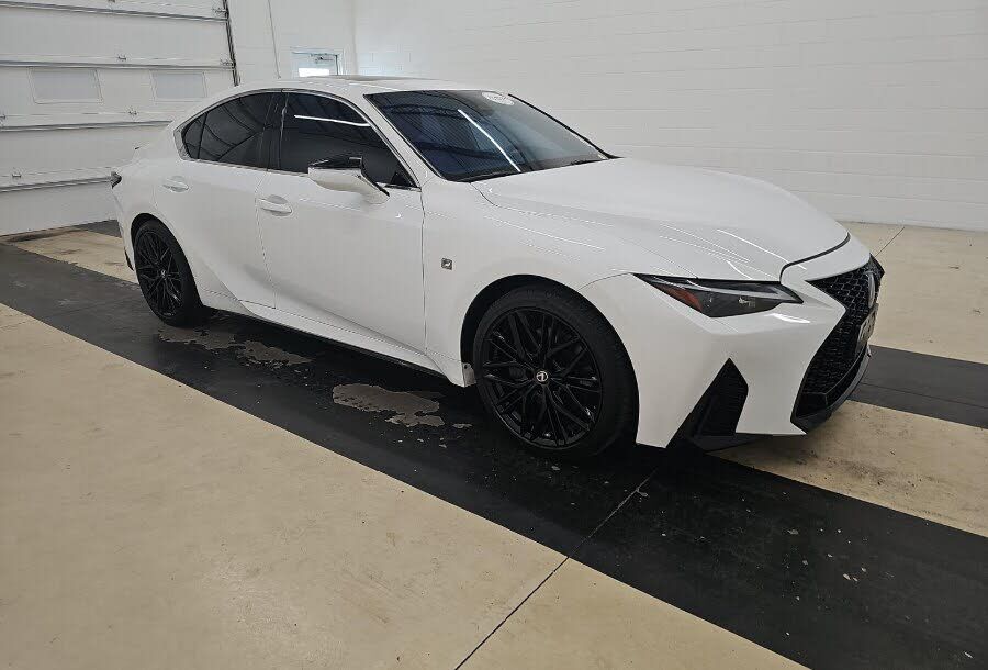 2021 LEXUS IS