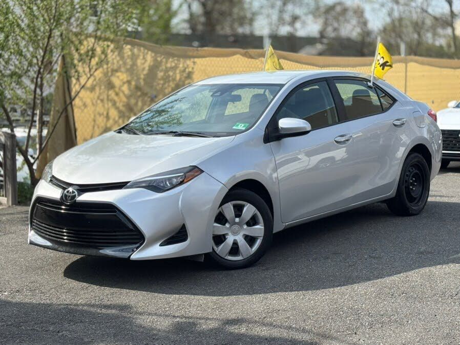2017 TOYOTA Corolla