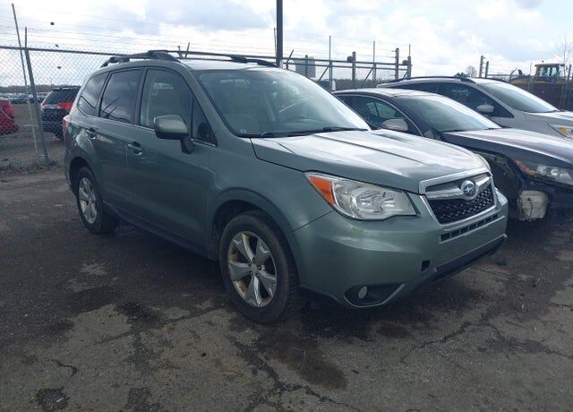 2014 SUBARU Forester