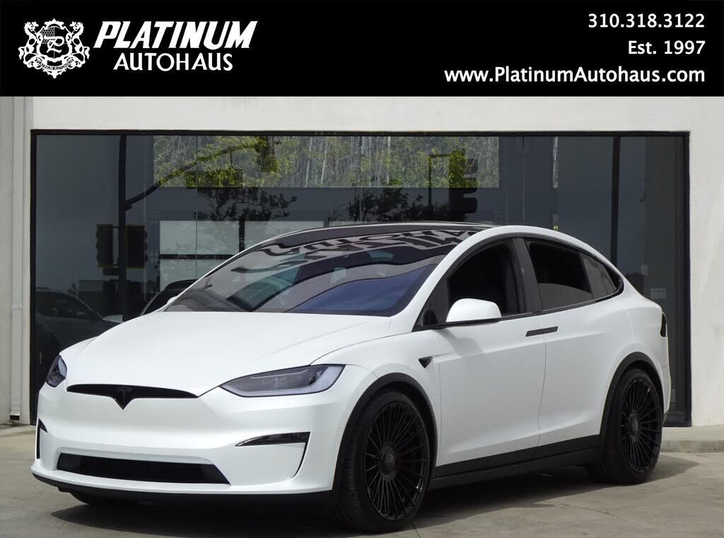 2025 TESLA Model X