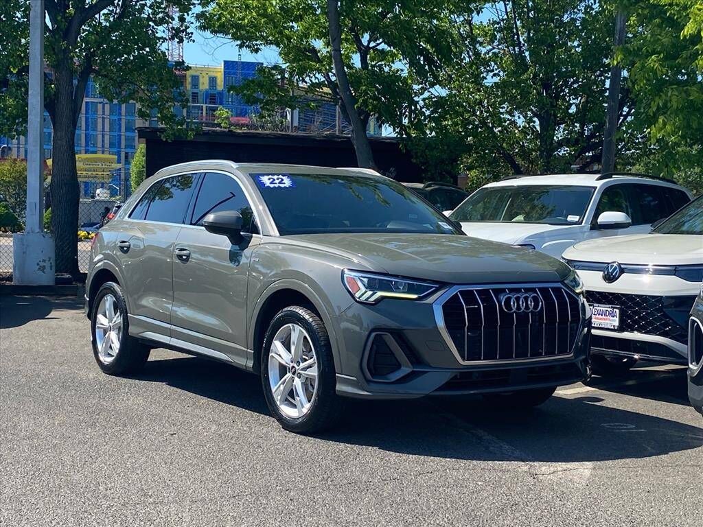 2022 AUDI Q3