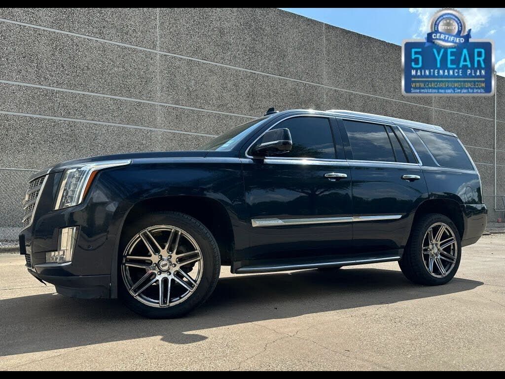 2017 CADILLAC Escalade