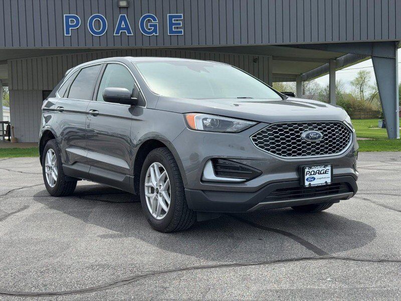 2023 FORD Edge