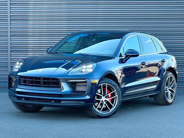 2022 PORSCHE Macan