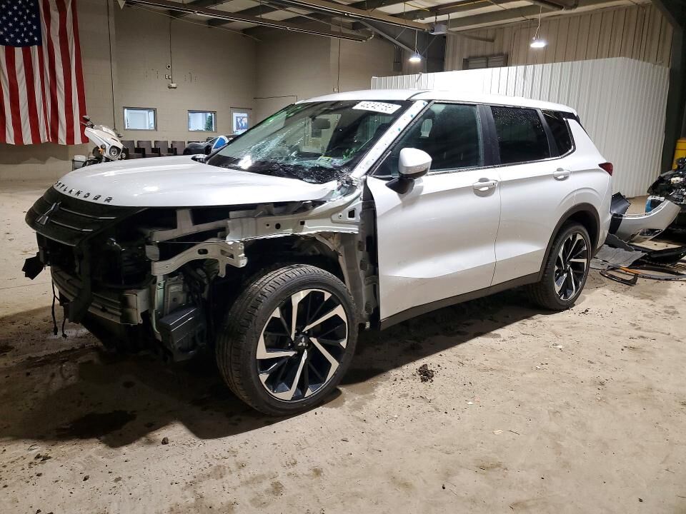 2023 MITSUBISHI Outlander