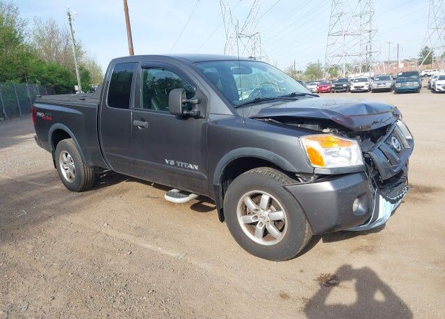 2010 NISSAN Titan