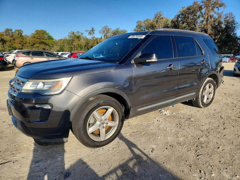 2018 FORD Explorer