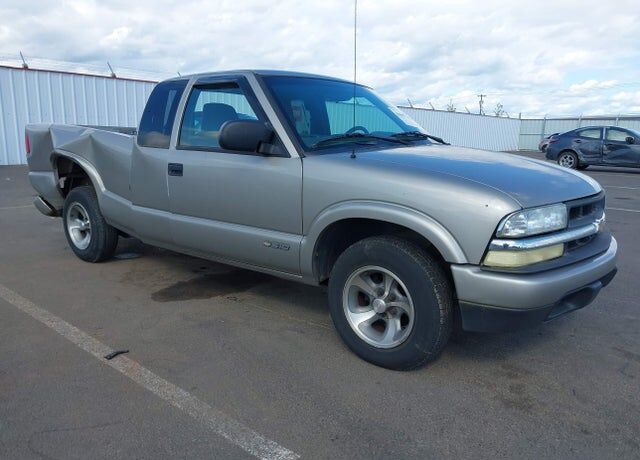 2002 CHEVROLET S-10 Pickup