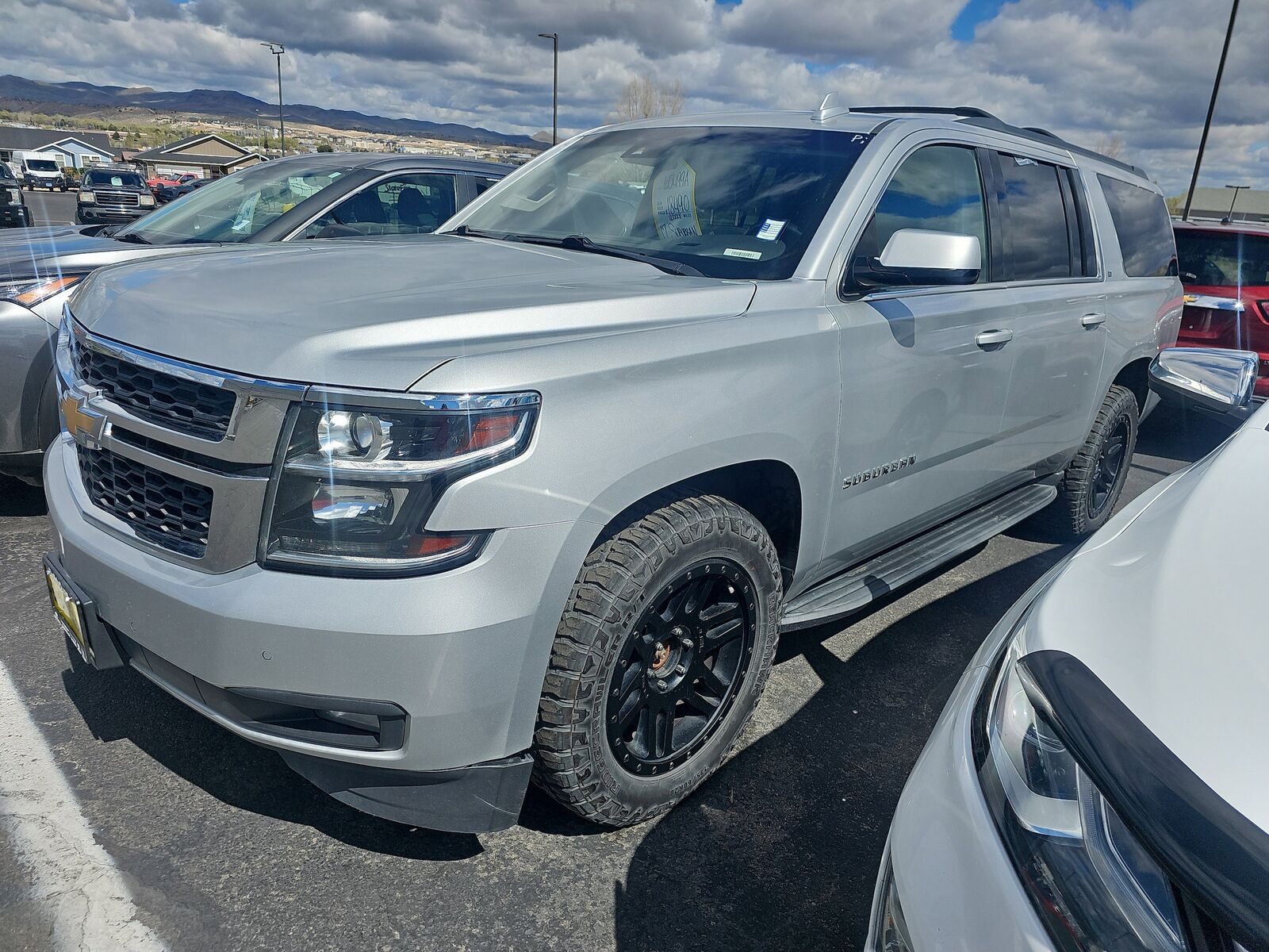 2017 CHEVROLET Suburban