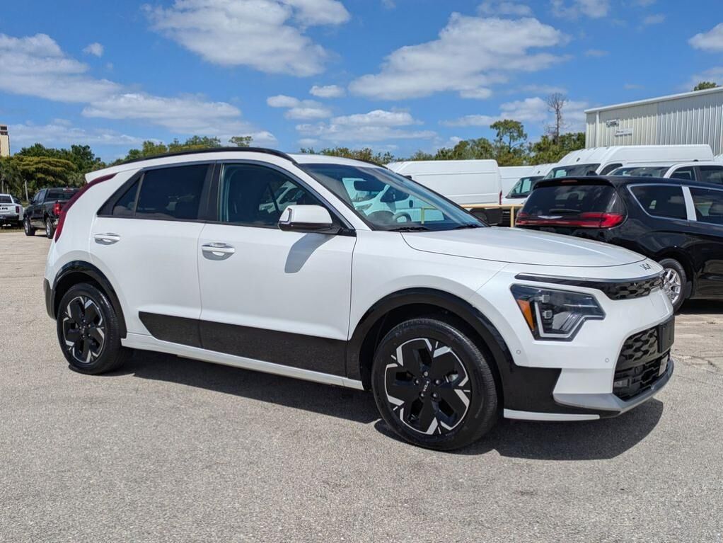 2023 KIA Niro