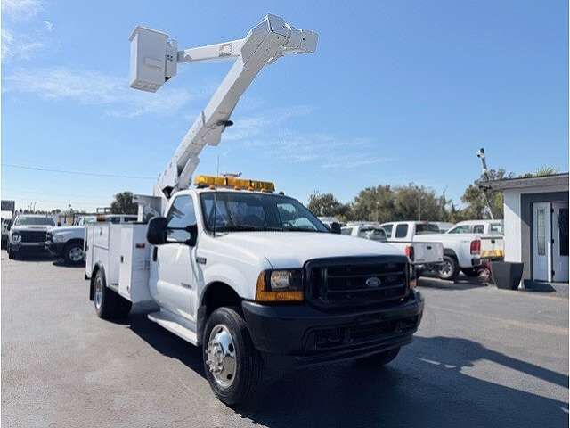2001 FORD F-550