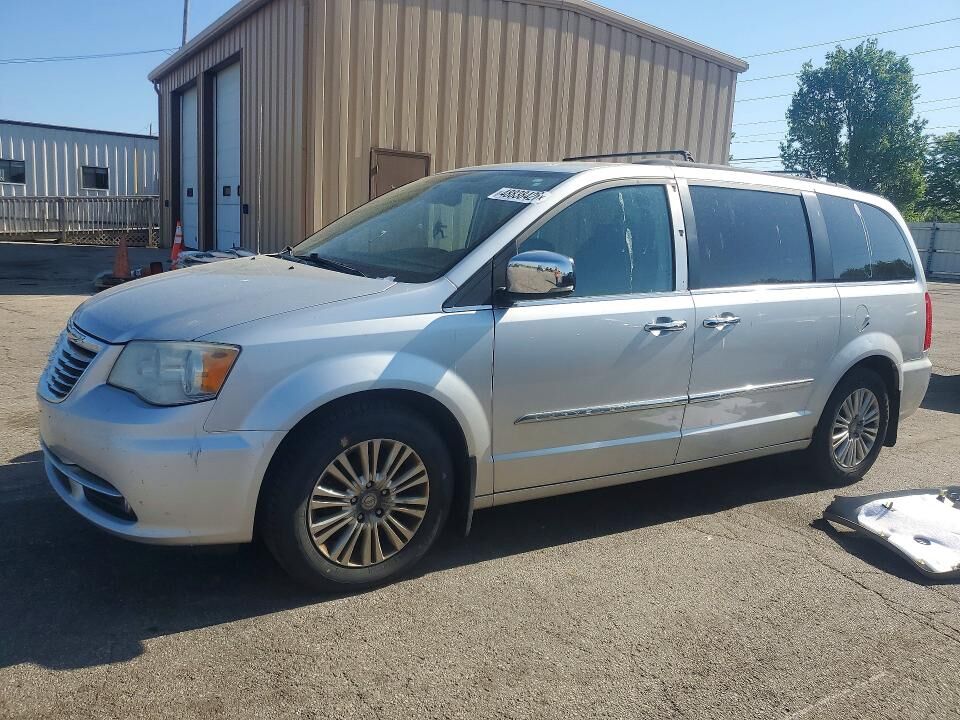 2011 CHRYSLER Town and Country