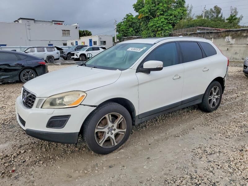 2013 VOLVO XC60
