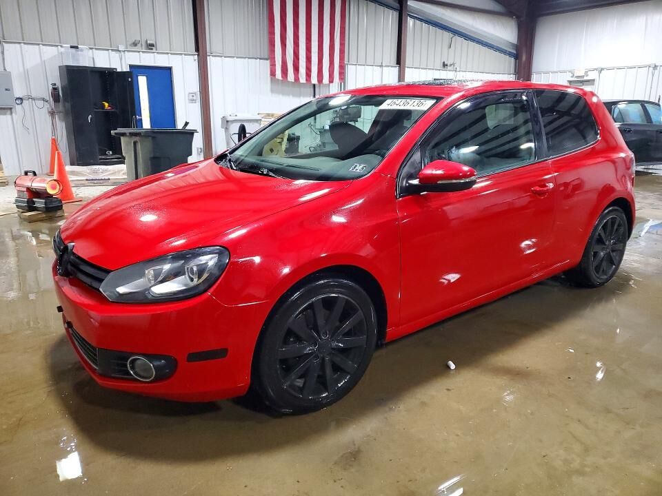 2011 VOLKSWAGEN Golf