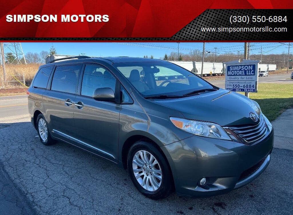 2012 TOYOTA Sienna