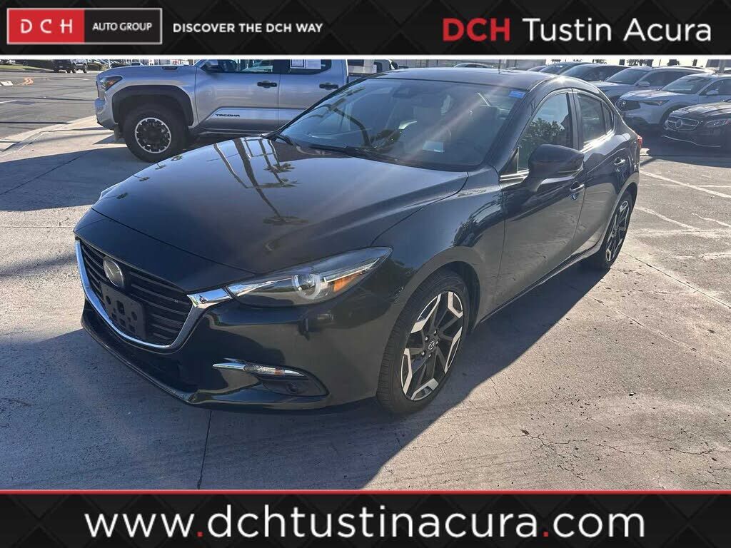 2018 MAZDA Mazda3