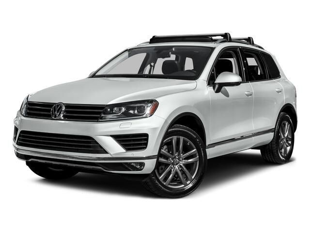 2016 VOLKSWAGEN Touareg