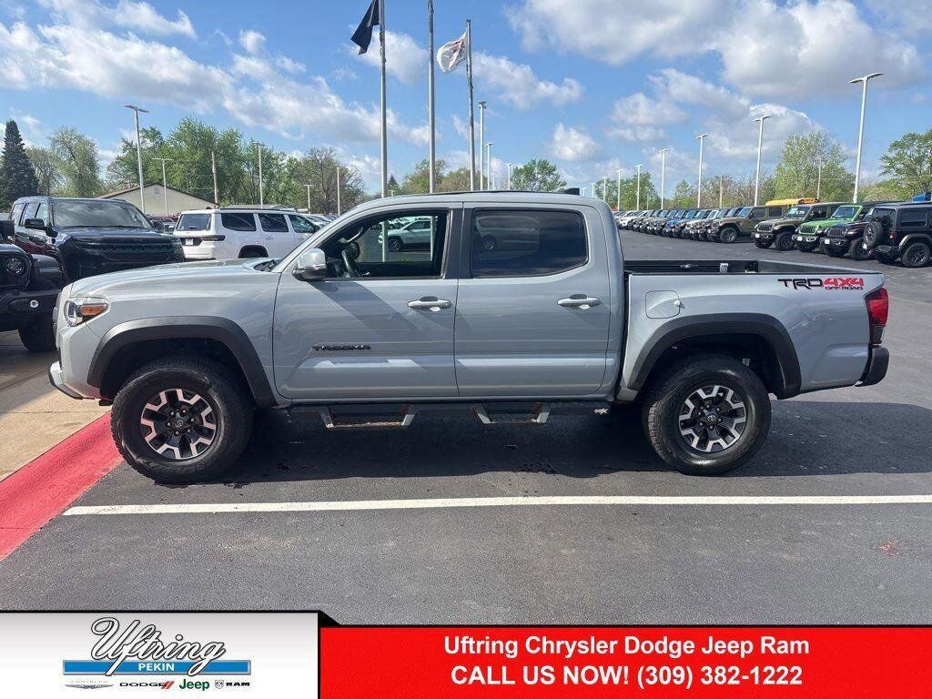 2019 TOYOTA Tacoma