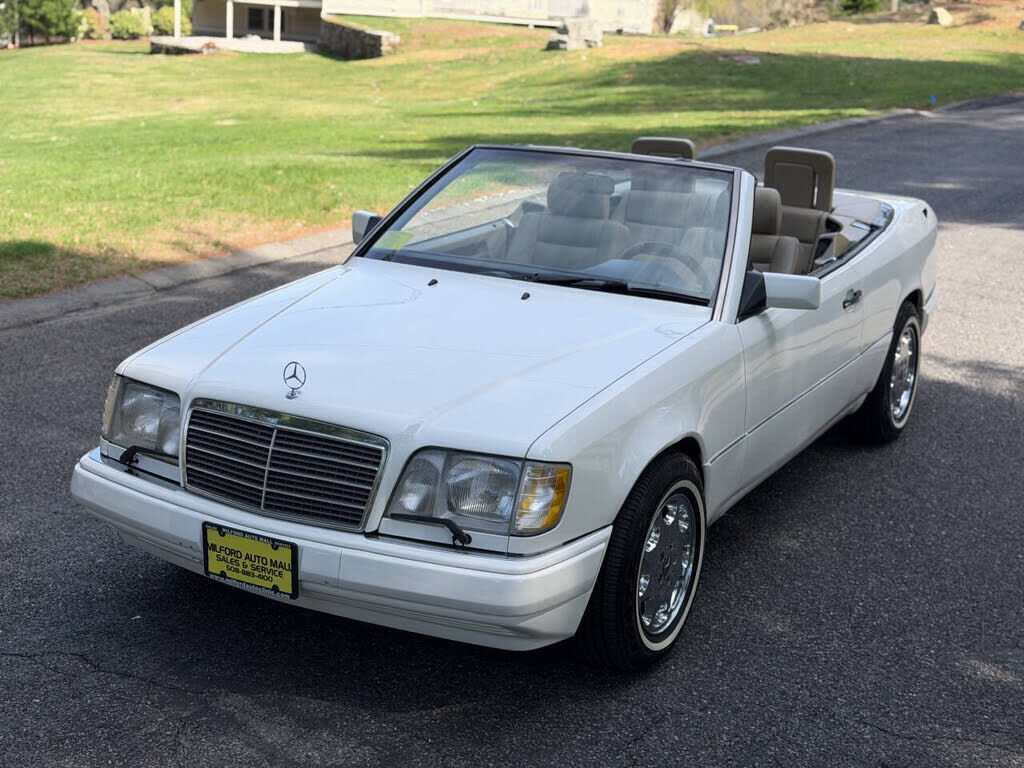 1995 MERCEDES-BENZ E-Class