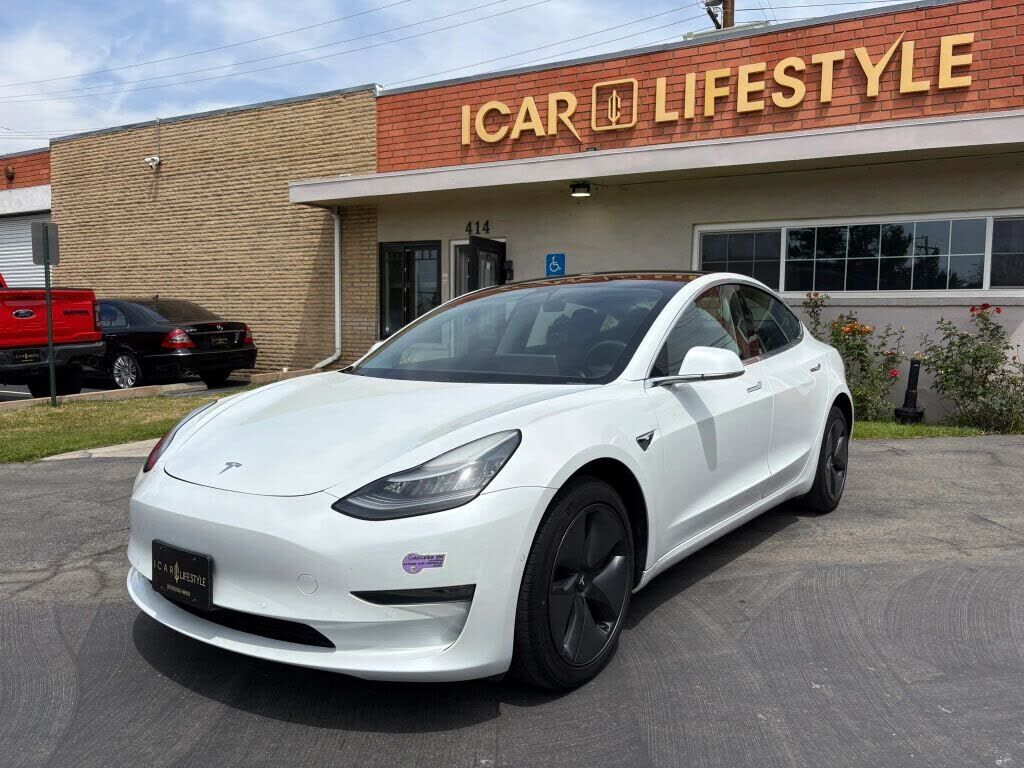 2019 TESLA Model 3