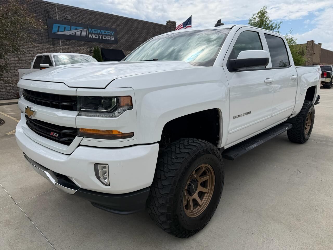 2018 CHEVROLET Silverado