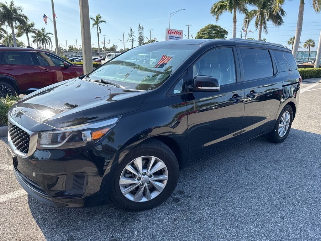 2017 KIA Sedona