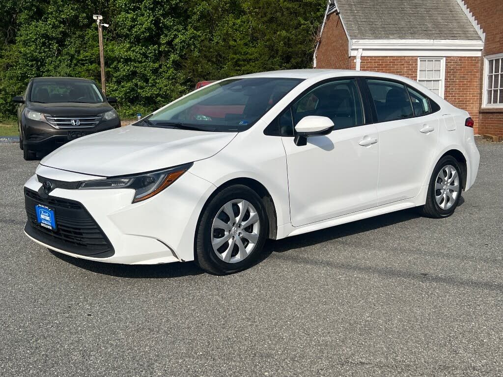 2024 TOYOTA Corolla