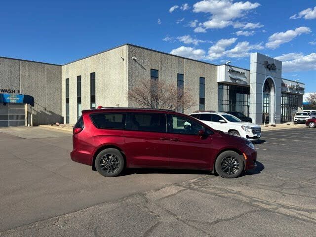 2020 CHRYSLER Pacifica