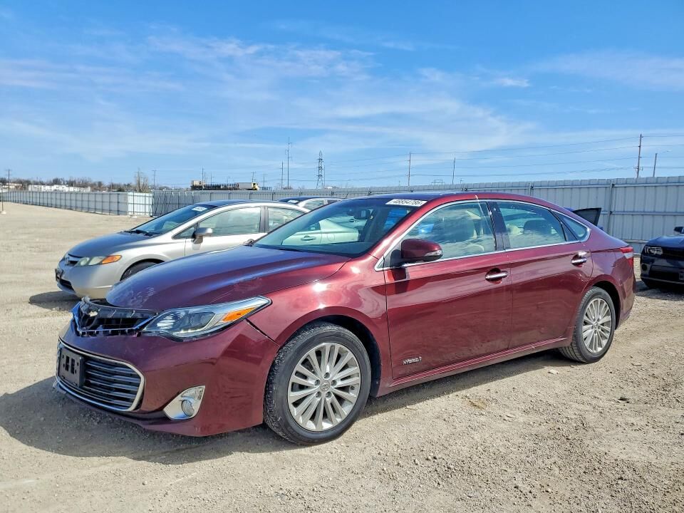 2013 TOYOTA Avalon