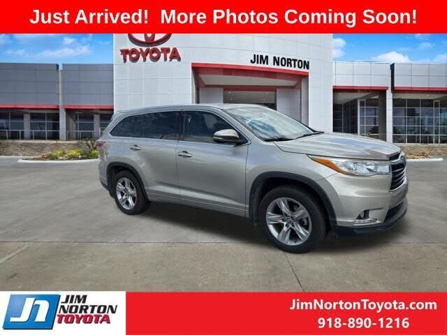 2016 TOYOTA Highlander