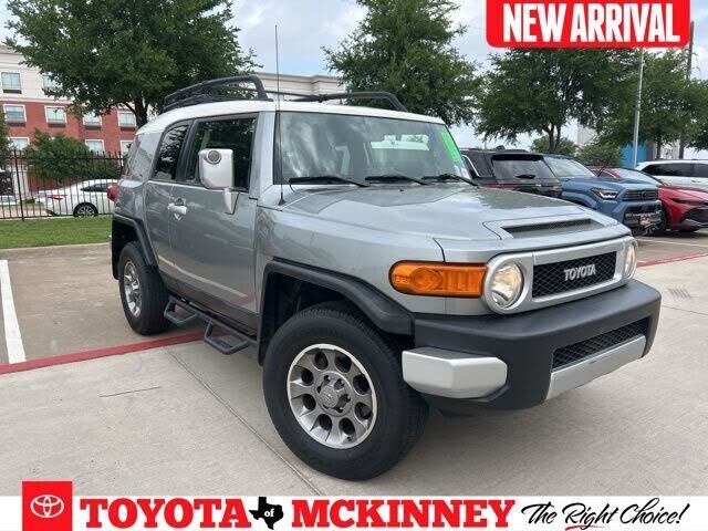 2012 TOYOTA FJ Cruiser