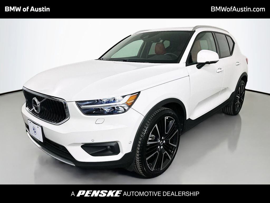 2019 VOLVO XC40