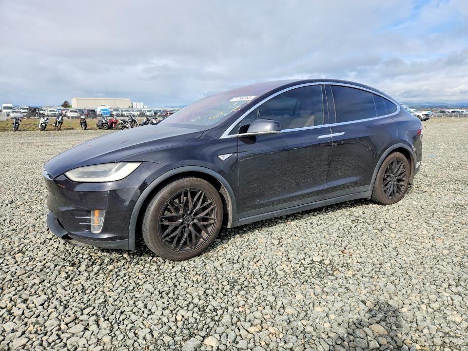 2016 TESLA Model X