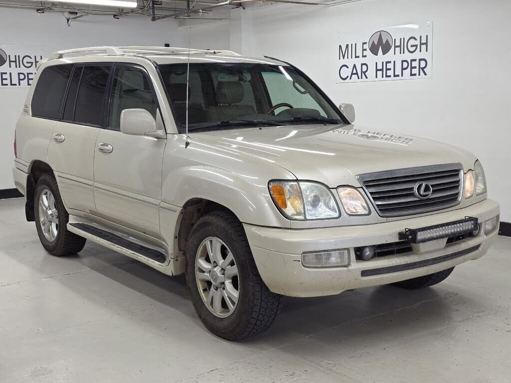 2004 LEXUS LX