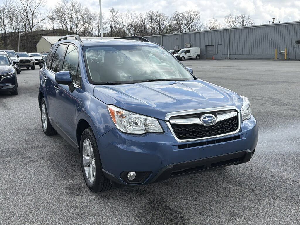 2016 SUBARU Forester
