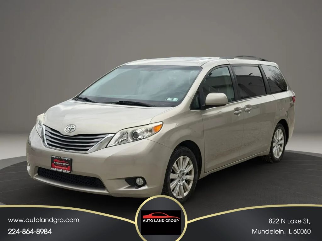 2015 TOYOTA Sienna